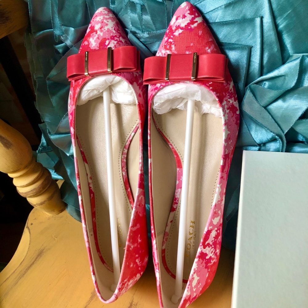 Coach Pink Red Floral Pointed Toe Bow Flats - Picture 4 of 8